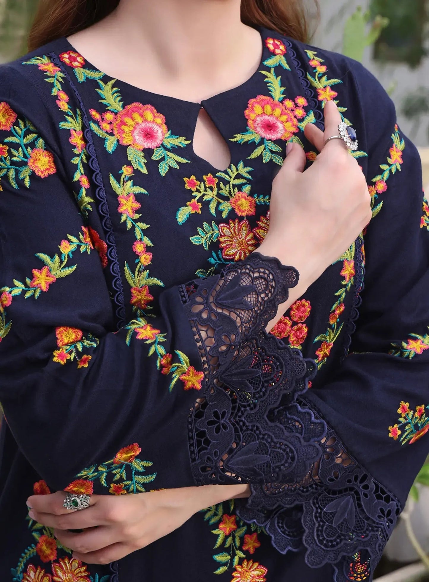 ALEENA EMBROIDERY 3PC