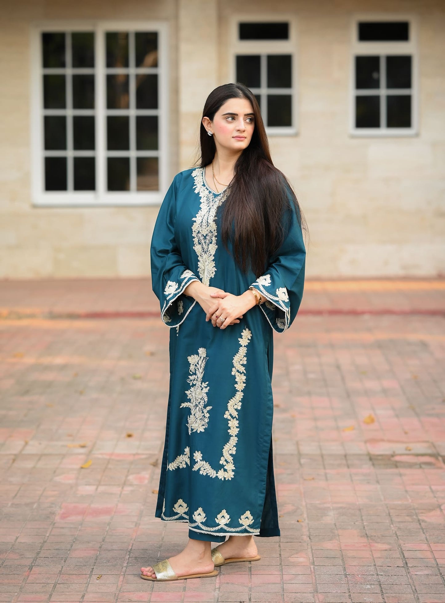 Elsa Embroidery 2Pc