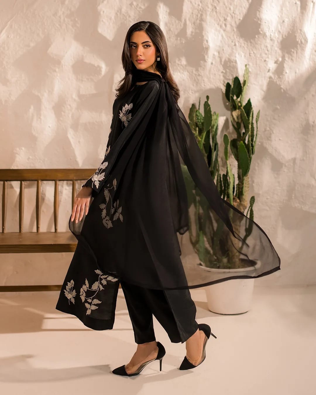 HUSN E RAAT 3PCS