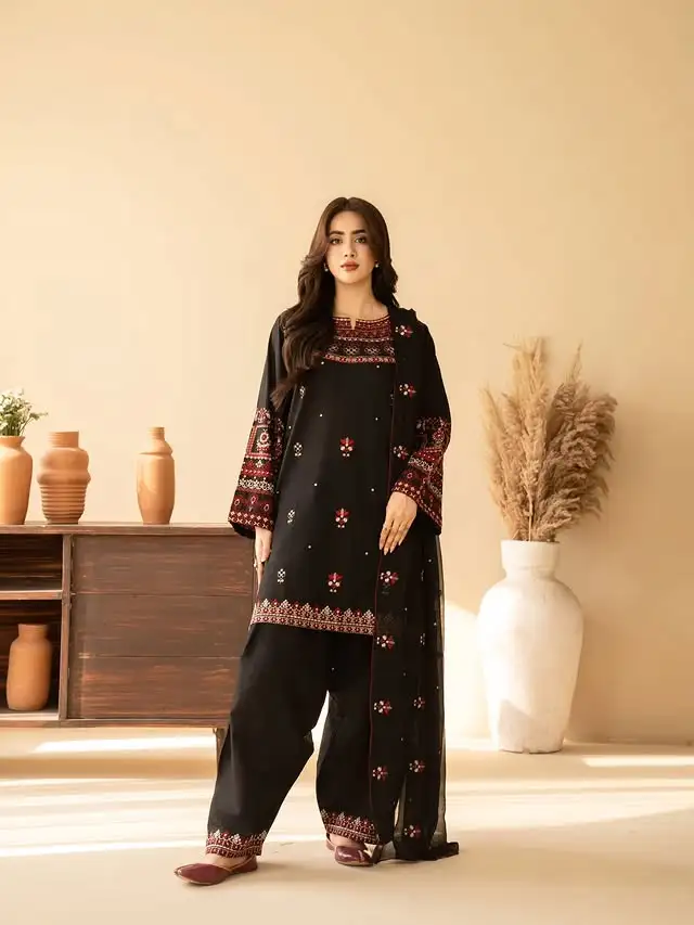 AURORA BLACK 3PC EMBROIDERED